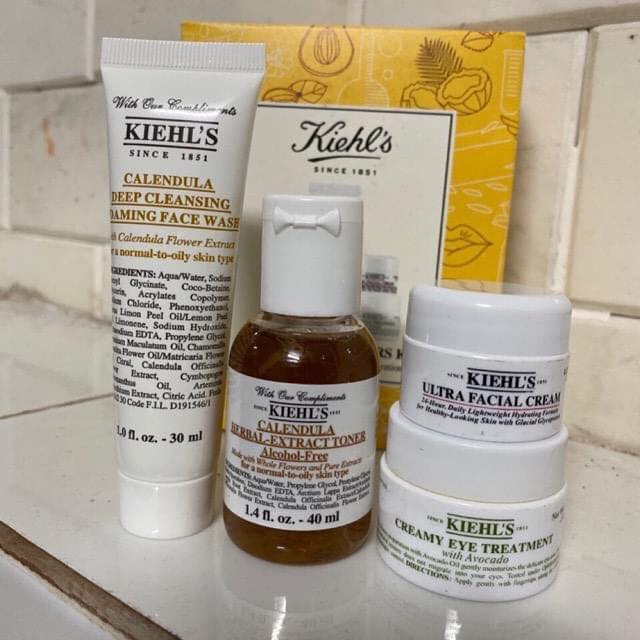 Kiehl’s Healthy Hydrators Kit مجموعة كيلز للعناية بالبشرة العادية او الدهنية